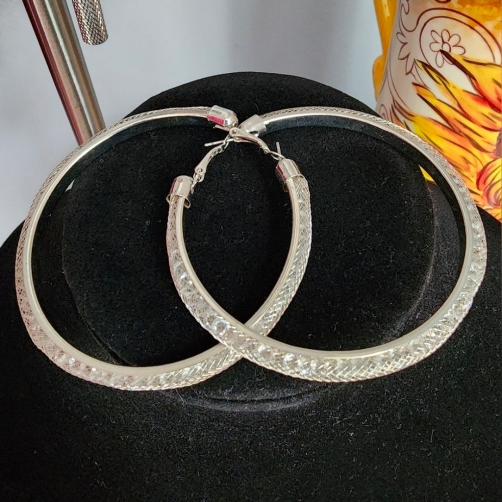 Hoop Earrings Set - Picture 6 of 7